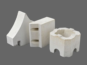 Preparation of refractory brick of water consumption